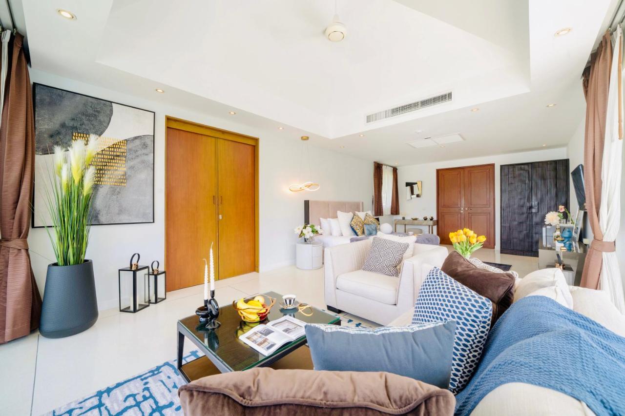 Stunning 5 Bedrooms With Panoramic Sea View וילה